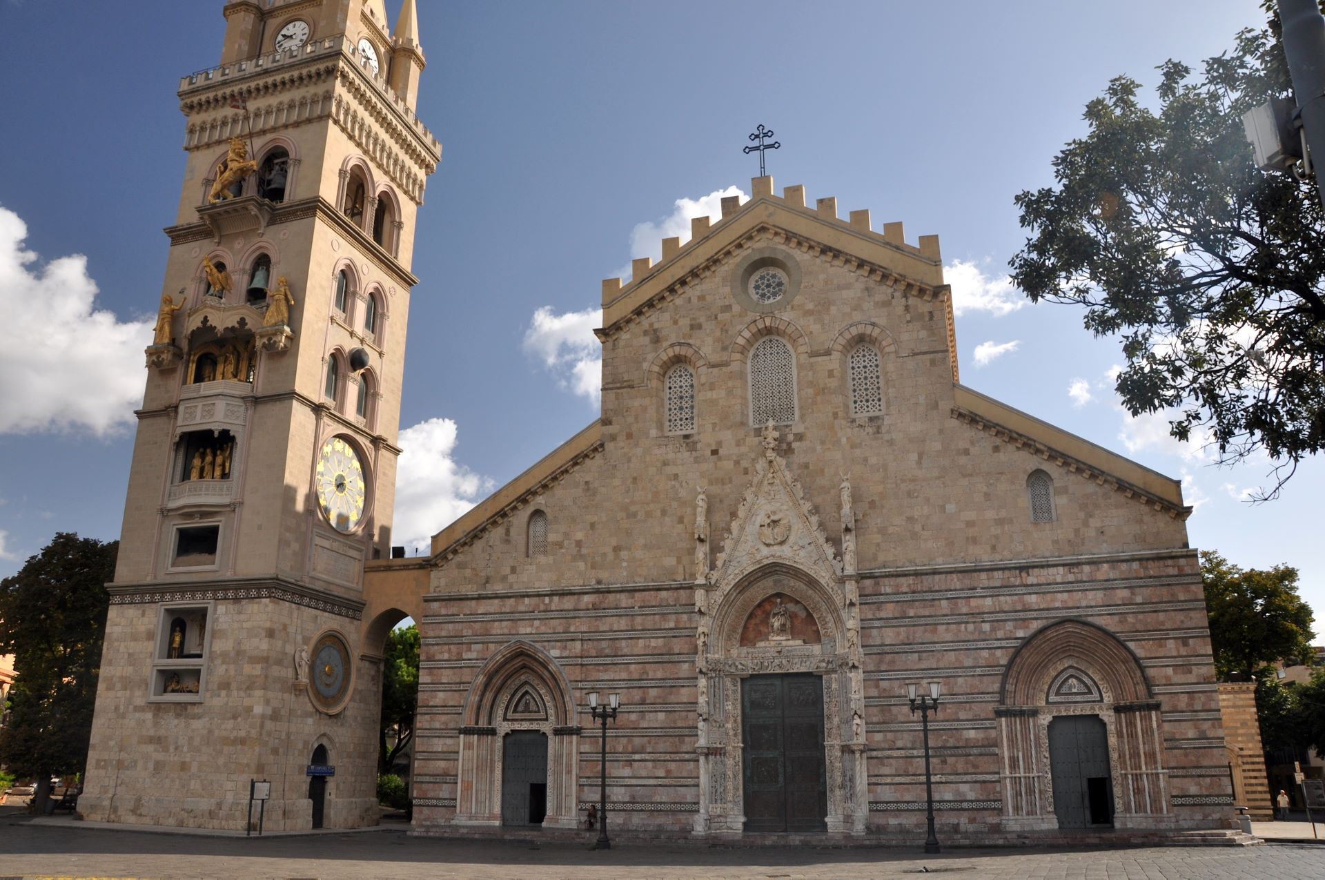 Messina (Photo license: CC BY 2.0)